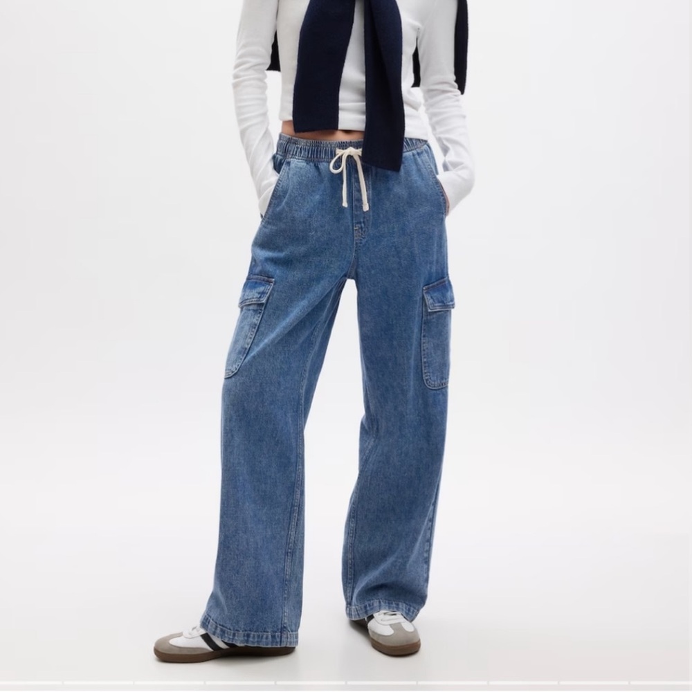 Gap High Rise Wide Leg Cargo Jeans Medium